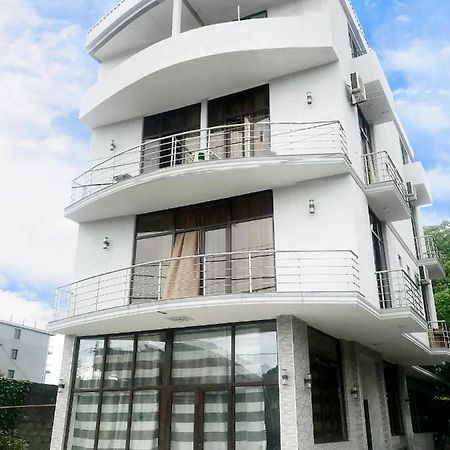 Tiktok House Hotel Kobuleti Eksteriør billede